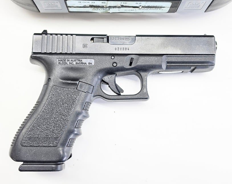 GLOCK  BLUE LABEL GLOCK 22 GEN 3 CHAMBERED IN .40 CAL